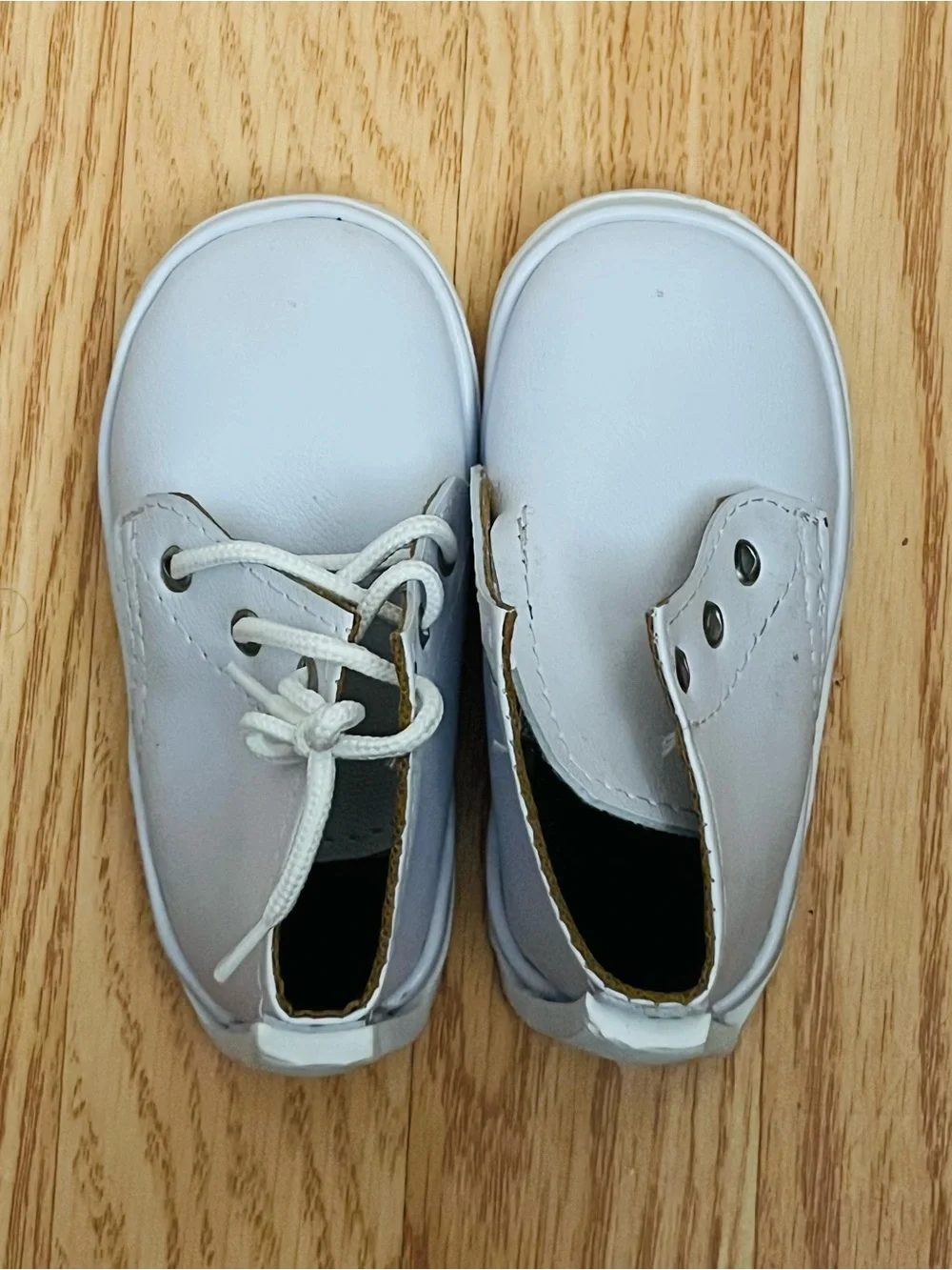 Guatemalan Kids White Lace-Up Canvas Shoes